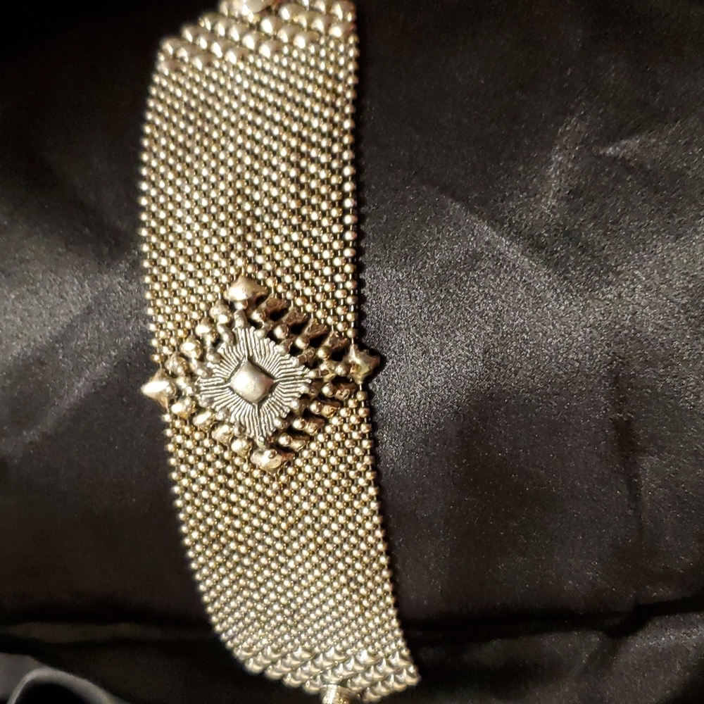 Wrist cuff. Silver, NWOT